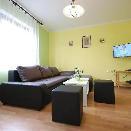 Ferienwohnung Fuer 4 Personen Ca 60 Qm In Bogovici, Kvarner Bucht Krk マリンスカ