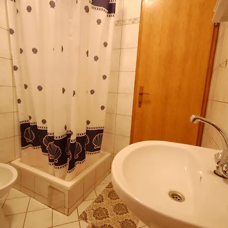 Ferienwohnung Fuer 4 Personen Ca 60 Qm In Bogovici, Kvarner Bucht Krk *