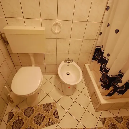 Ferienwohnung Fuer 4 Personen Ca 60 Qm In Bogovici, Kvarner Bucht Krk マリンスカ